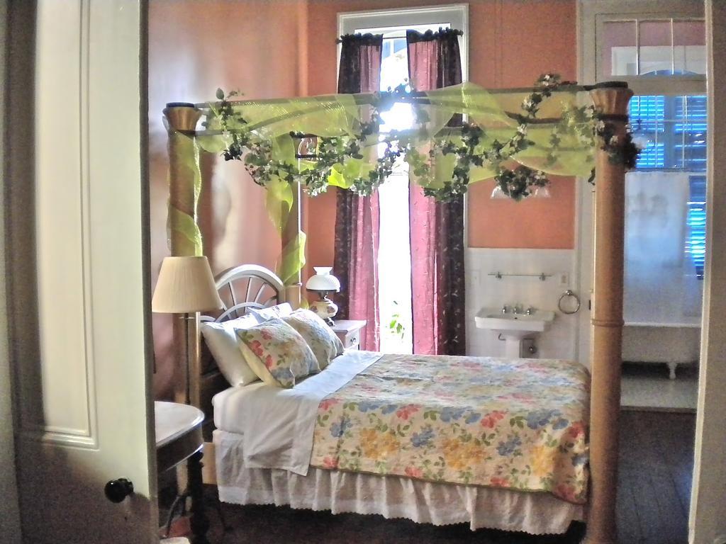 Bed and Breakfast La Belle Esplanade Новий Орлеан Номер фото